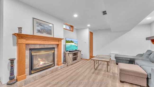 62 Napoleon Dr, House other with 4 bedrooms, 3 bathrooms and 2 parking in London ON | Image 24