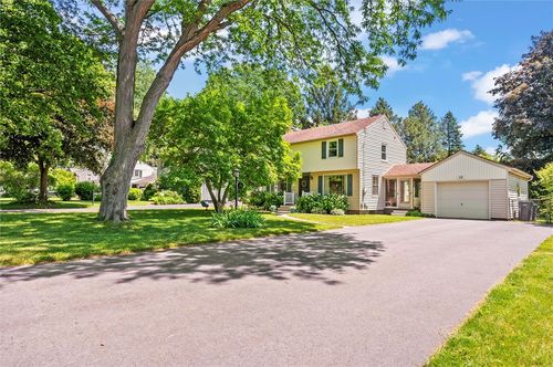 15 Baycrest Dr, Irondequoit, NY, 14622-3006 | Card Image