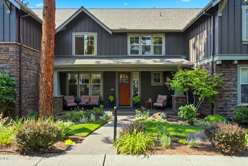 1683 Nw Lewis St, Bend, OR, 97703-6715 | Card Image