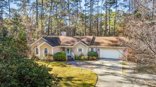 561 Sams Point Rd, Beaufort, SC, 29907-2077 | Card Image