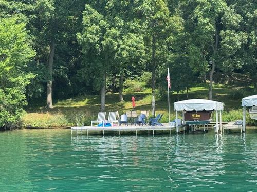 4630 E Gull Lake Dr, Hickory Corners, MI, 49060-9770 | Card Image