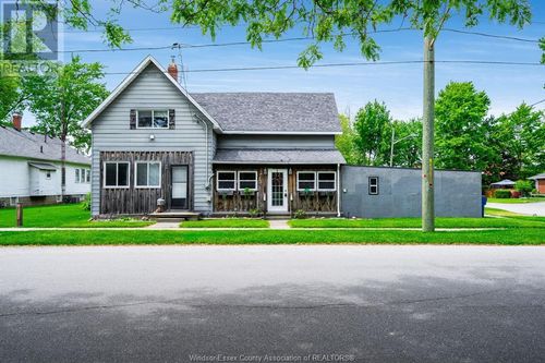 15 Young St, Tilbury, ON, N0P2L0 | Card Image