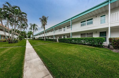 11-5217 81st St N, St Petersburg, FL, 33709-2287 | Card Image