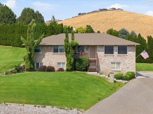 210 Rachel Rd, Kennewick, WA, 99338-7333 | Card Image