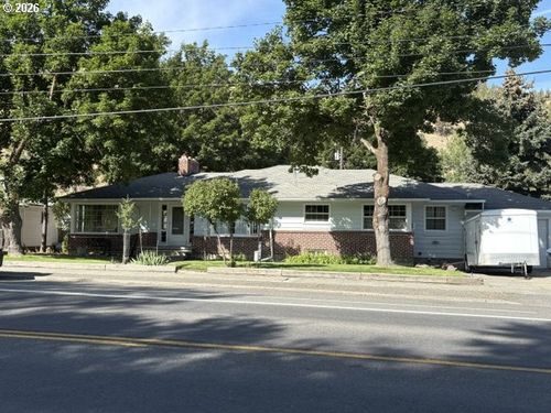 403 S Canyon Blvd, John Day, OR, 97845-1048 | Card Image