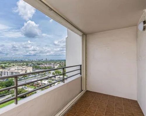1712-2500 Parkview Dr, Hallandale Beach, FL, 33009 | Card Image