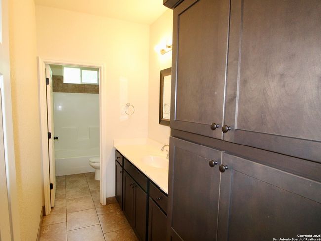 1 - 19214 D Hanis, Home with 3 bedrooms, 2 bathrooms and null parking in Lytle TX | Image 9