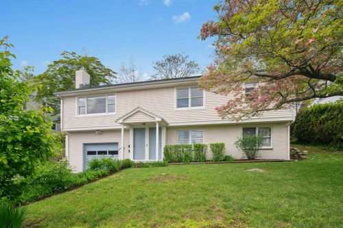 74 Locust Ave, New Canaan, CT, 06840-4724 | Card Image