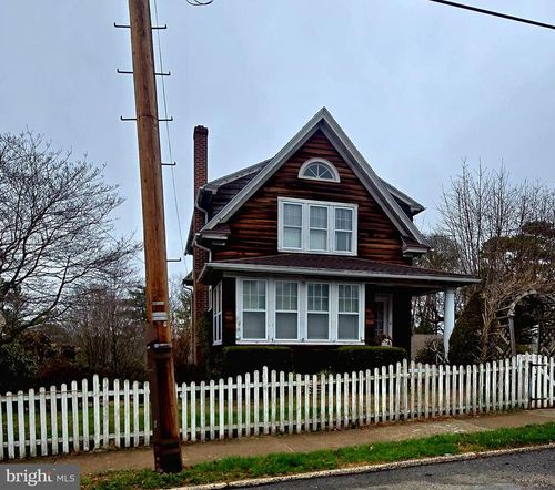 1900 3rd Ave, POTTSVILLE, PA, 17901-2013 | Card Image