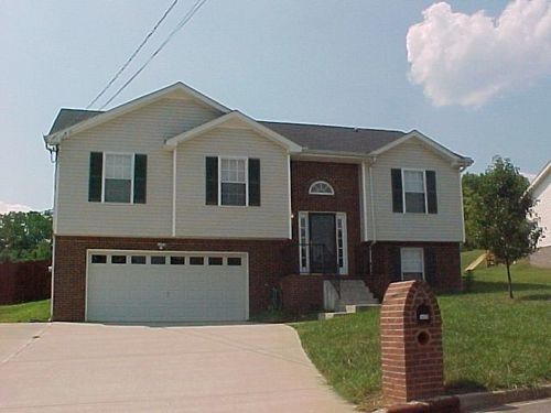 1476 Buchanon Dr, Clarksville, TN, 37042 | Card Image