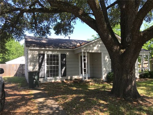 408 North Ave E, Bryan, TX, 77801-3433 | Card Image