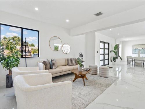 230 Ne 175th Ter, North Miami Beach, FL, 33162-1764 | Card Image