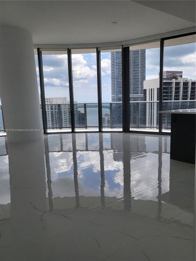 4303 - 45 SW 9th St, Condo with 3 bedrooms, 3 bathrooms and null parking in Miami FL | Image 2