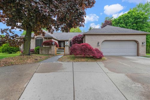 13825 Woodsett Ct, Shelby Township, MI, 48315-1968 | Card Image