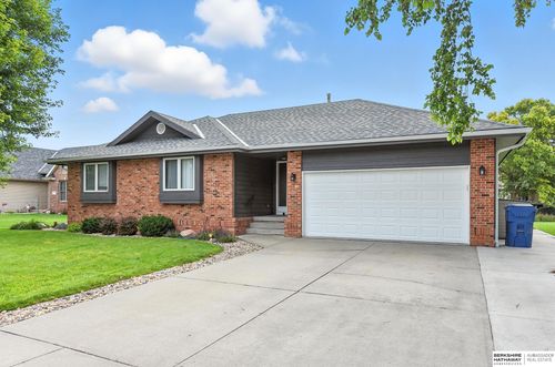 768 N Day Dr, Fremont, NE, 68025 | Card Image