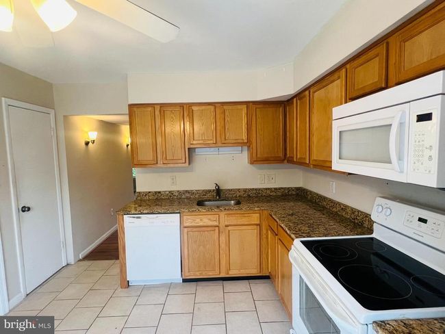 76 Shetland Cir, Townhouse with 2 bedrooms, 2 bathrooms and null parking in REISTERSTOWN MD | Image 7