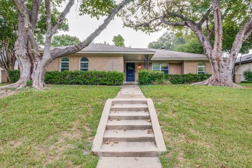 8630 Mediterranean Dr, Dallas, TX, 75238-4825 | Card Image