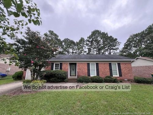 5869 Hunting Ridge Rd, Hope Mills, NC, 28348-1739 | Card Image