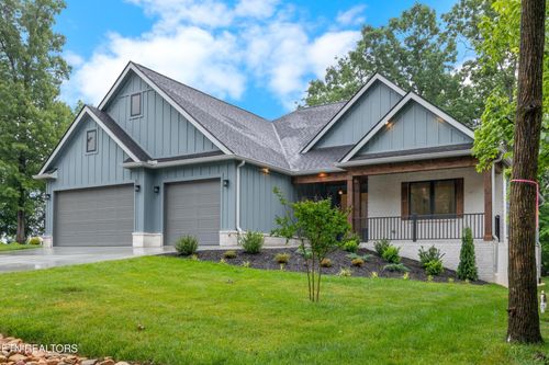 208 Ootsima Way, Loudon, TN, 37774-2815 | Card Image