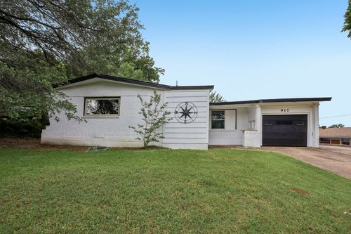 917 8th Street, Grand Prairie, TX, 75050 | Card Image