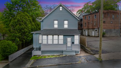 18 Brook St, Shelton, CT, 06484-2323 | Card Image