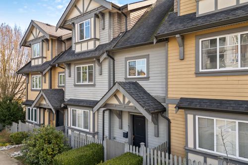 2412 St Catherines St, Vancouver, BC, V5T3X9 | Card Image