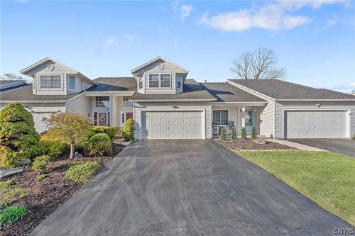 3677 Black Brant Dr, Liverpool, NY, 13090-1070 | Card Image