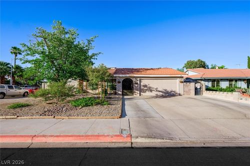 6516 Celeste Ave, Las Vegas, NV, 89107-2403 | Card Image