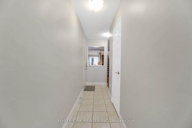 43 Sassafras Cir, House attached with 4 bedrooms, 4 bathrooms and 2 parking in Thornhill ON | Image 4