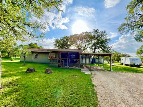 2700 County Road 305, Jarrell, TX, 76537-1192 | Card Image