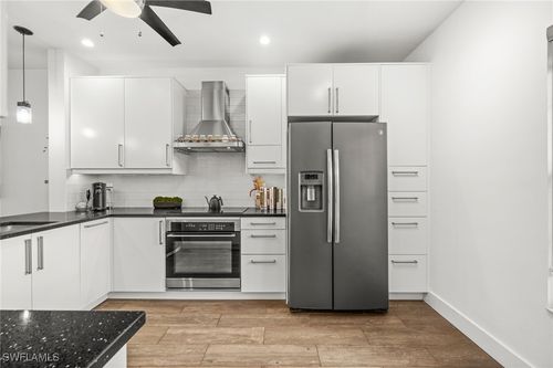 apt-307-3235 Cypress Glen Way, NAPLES, FL, 34109-3843 | Card Image