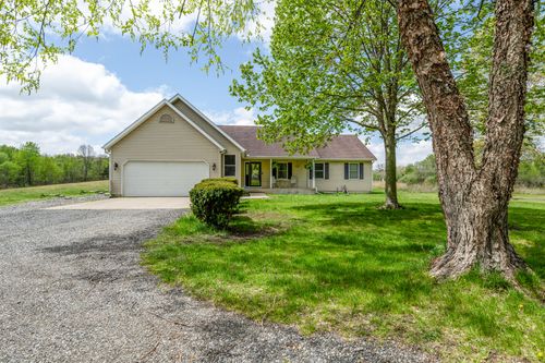 15210 Range Line Rd, Buchanan, MI, 49107-8102 | Card Image