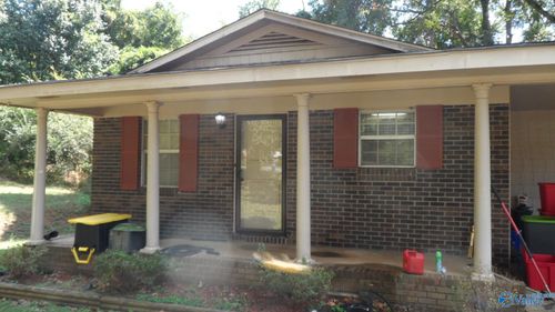 1309 Meadowood Ln, Oxford, AL, 36203-2813 | Card Image