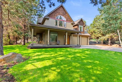 3025 Nw Fairway Heights Dr, Bend, OR, 97703-9245 | Card Image