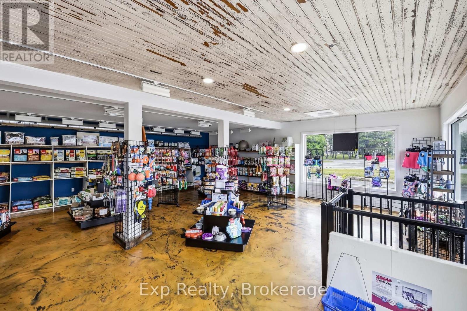 Commercial Sale in Prince Edward County (Ameliasburg Ward) 2