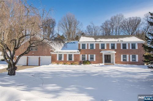 721 Somerset St, Franklin Lakes, NJ, 07417-1036 | Card Image