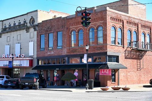 430 W Main St, Denison, TX, 75020-3169 | Card Image