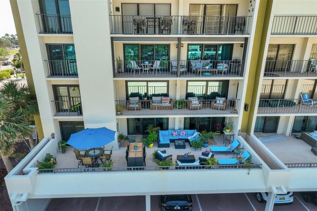Patio | Image 17