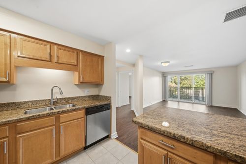 apt-205a-655 S Riverside Dr, Memphis, TN, 38103-4634 | Card Image