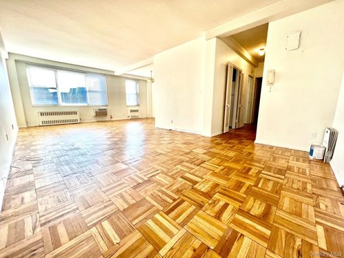 2k-10 Lake St, White Plains, NY, 10603-3815 | Card Image