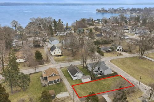 815 E Akron St, Culver, IN, 46511 | Card Image