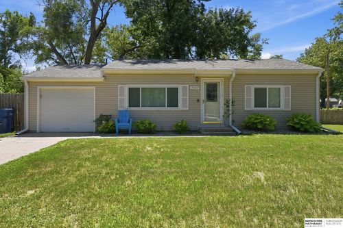 7304 Lavista Drive, La Vista, NE, 68128 | Card Image