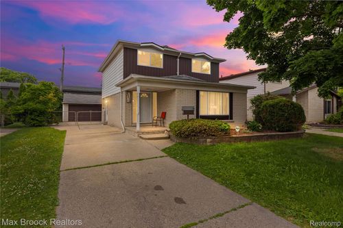 29656 Brentwood St, Southfield, MI, 48076-2273 | Card Image