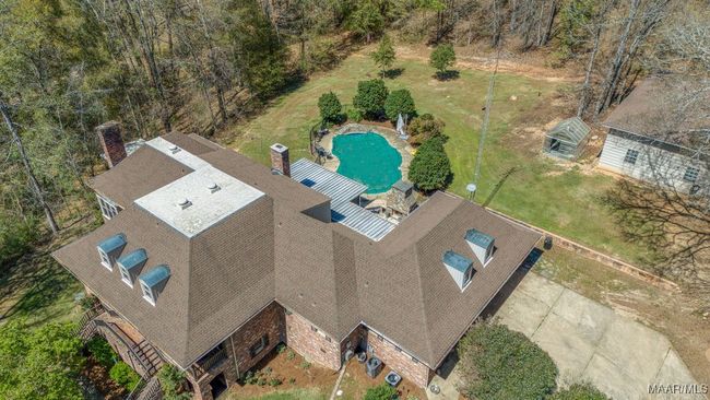 Arial view from front right | Image 4