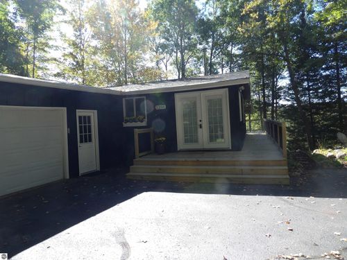 1201 Cedar River Dr, Bellaire, MI, 49615-9777 | Card Image