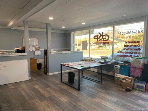 b-middle-storefront-5273 Route 9w, Newburgh, NY, 12550-1355 | Card Image