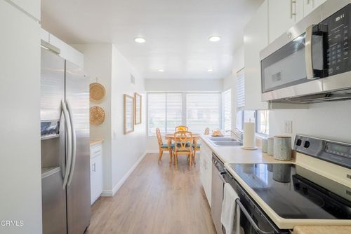 5142 Village 5, Camarillo, CA, 93012-6804 | Card Image