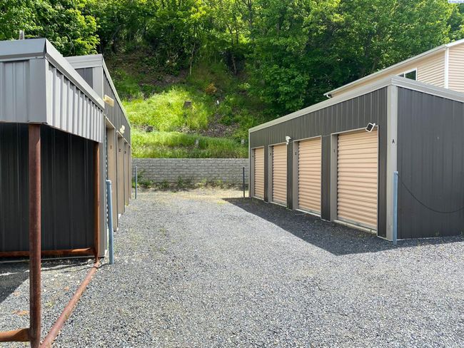 310 N Mill St, Home with 0 bedrooms, 0 bathrooms and null parking in Colfax WA | Image 4