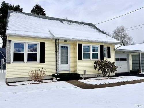 6 Douglas St, Cortland, NY, 13045-1604 | Card Image