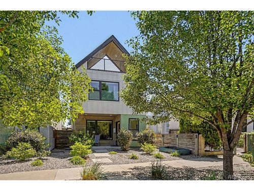 2538 N Clarkson St, Denver, CO, 80205-5151 | Card Image